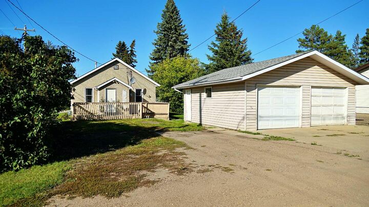 Property Photo:  4639 50 Avenue  AB T9X 1R7 