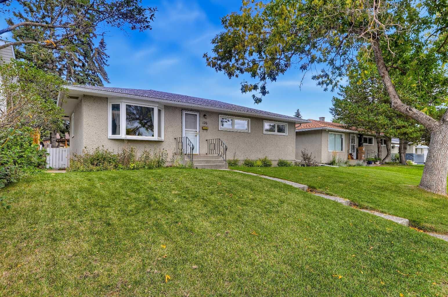 Property Photo:  176 Frobisher Boulevard SE  AB T2H 1G7 