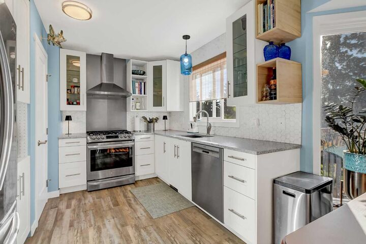 Property Photo:  9715 Prairie Road  AB T8V 3Z1 