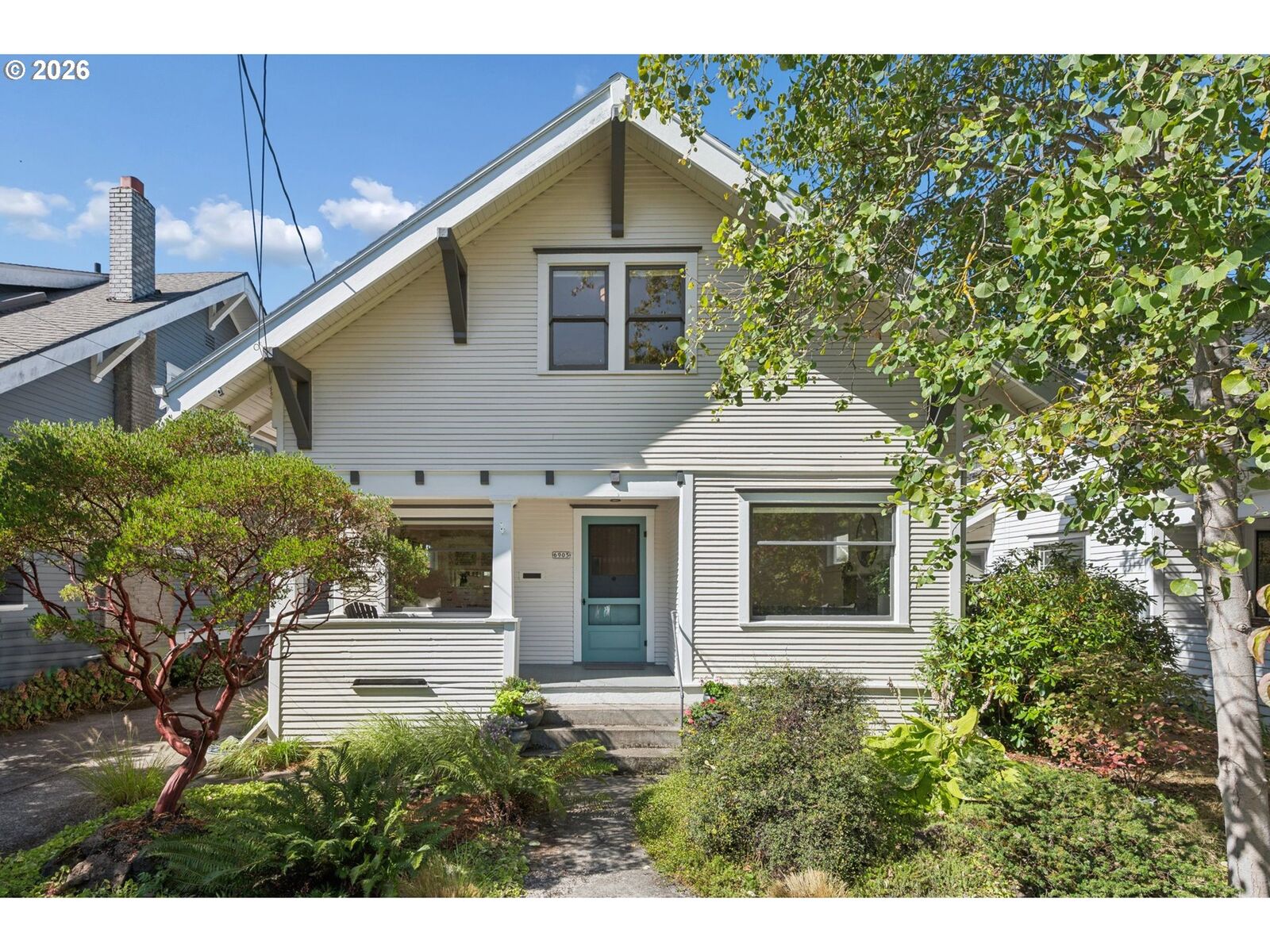 Property Photo: 6905 N Mississippi Ave OR 97217