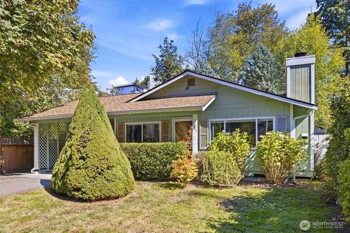 Property Photo:  6542  24th Avenue SW  WA 98106 