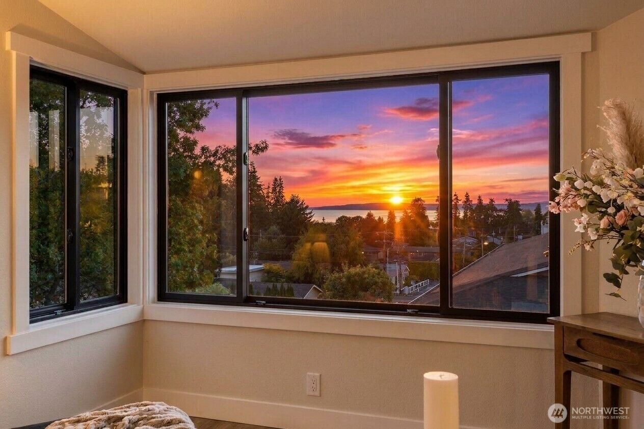 Property Photo: 1024 5th Avenue S A301 WA 98020