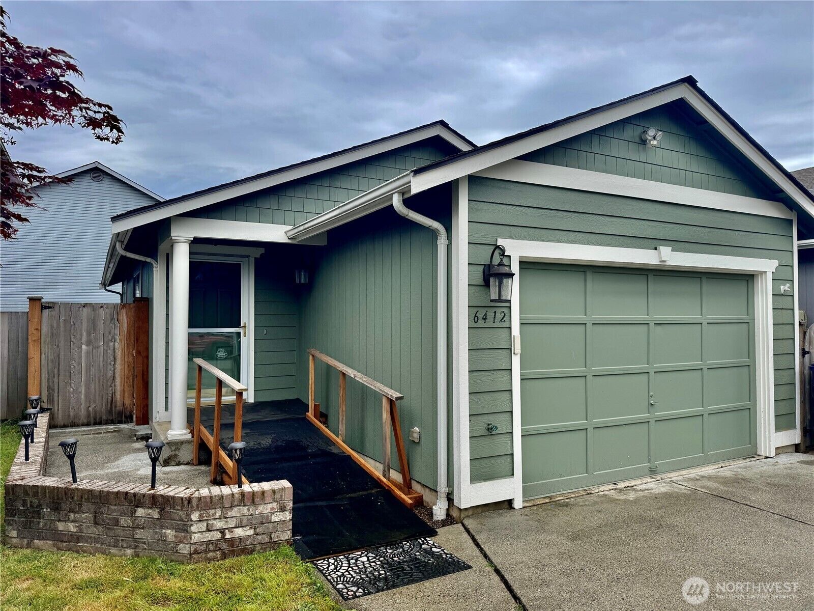 Property Photo:  6412  79th Place NE  WA 98270 