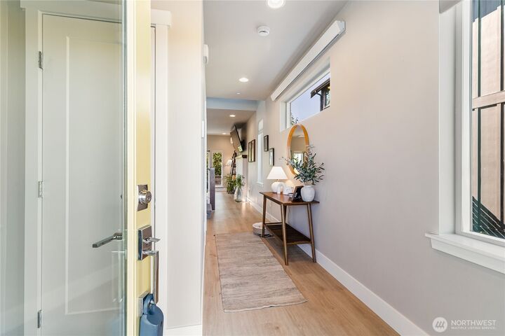 Property Photo: 825 Northview Street WA 98226