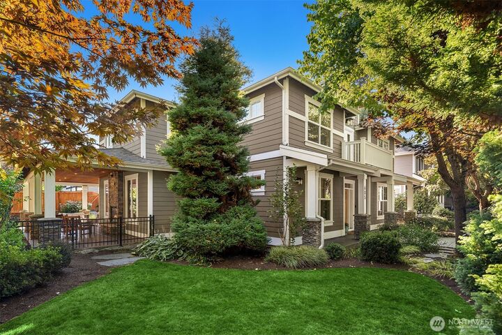 Property Photo:  605  11th Avenue  WA 98033 