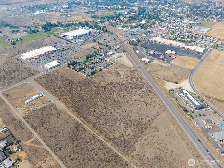 Property Photo: 8 Enterprise Way Road WA 98841