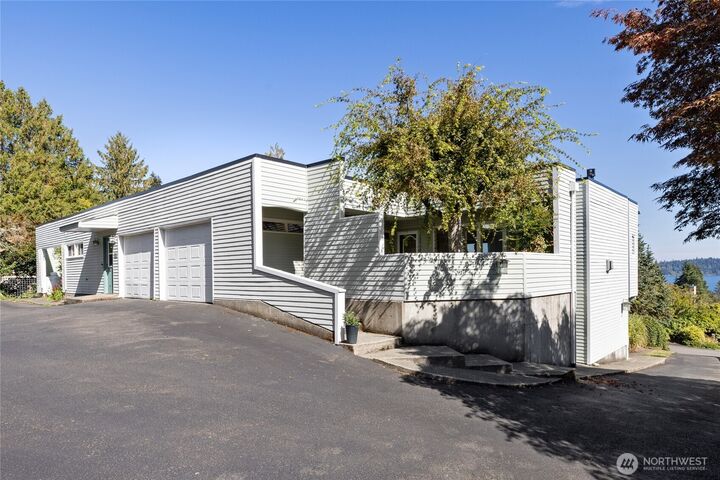 Property Photo:  8152 SE Haida Dr  WA 98366 