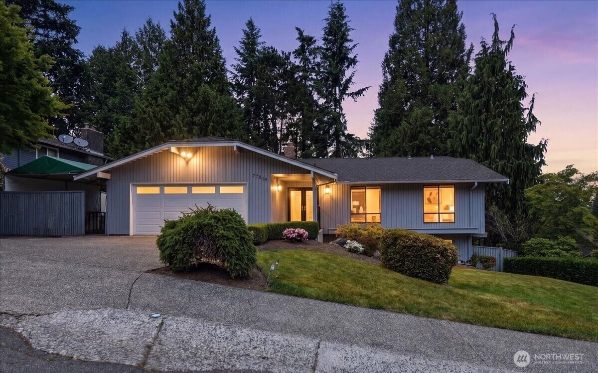 Property Photo:  17816 NE 12th Street  WA 98008 