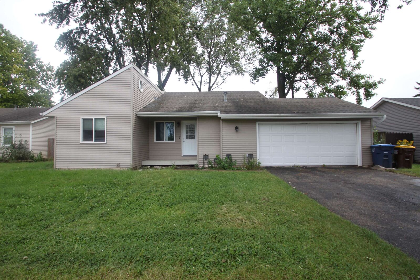 Property Photo:  1822 14th Street  IL 61008 