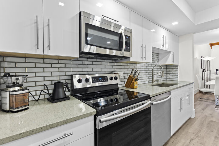 Property Photo: 4491 Crystal Lake Drive 204C FL 33064