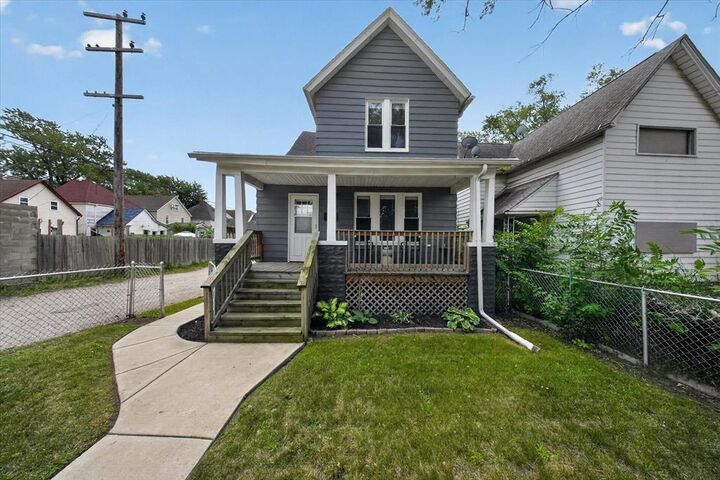 Property Photo:  5827 Baker Street  MI 48209 