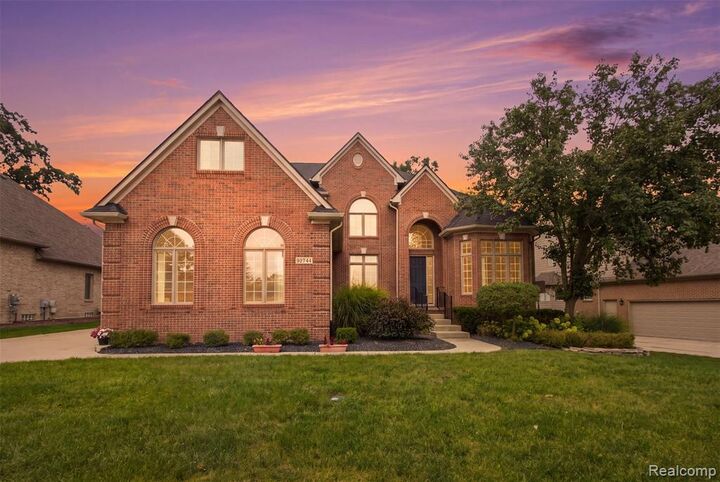 Property Photo: 55744 Lancewood Drive MI 48316