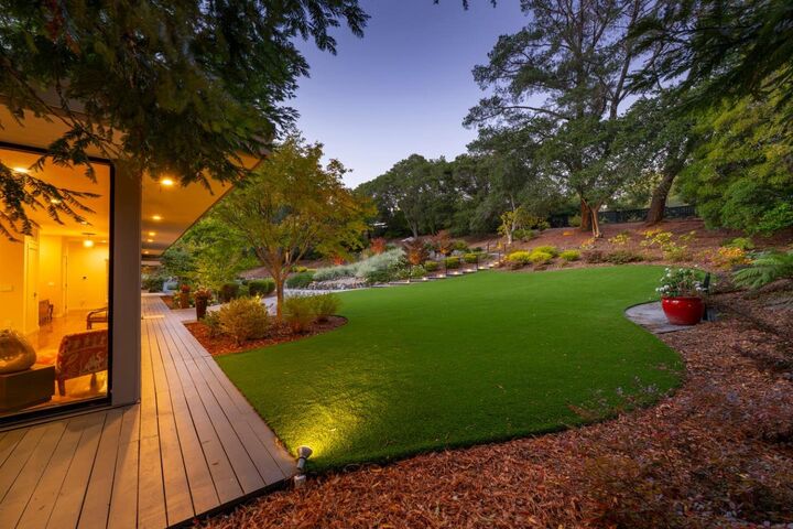 Property Photo:  739 El Cerrito Avenue  CA 94010 