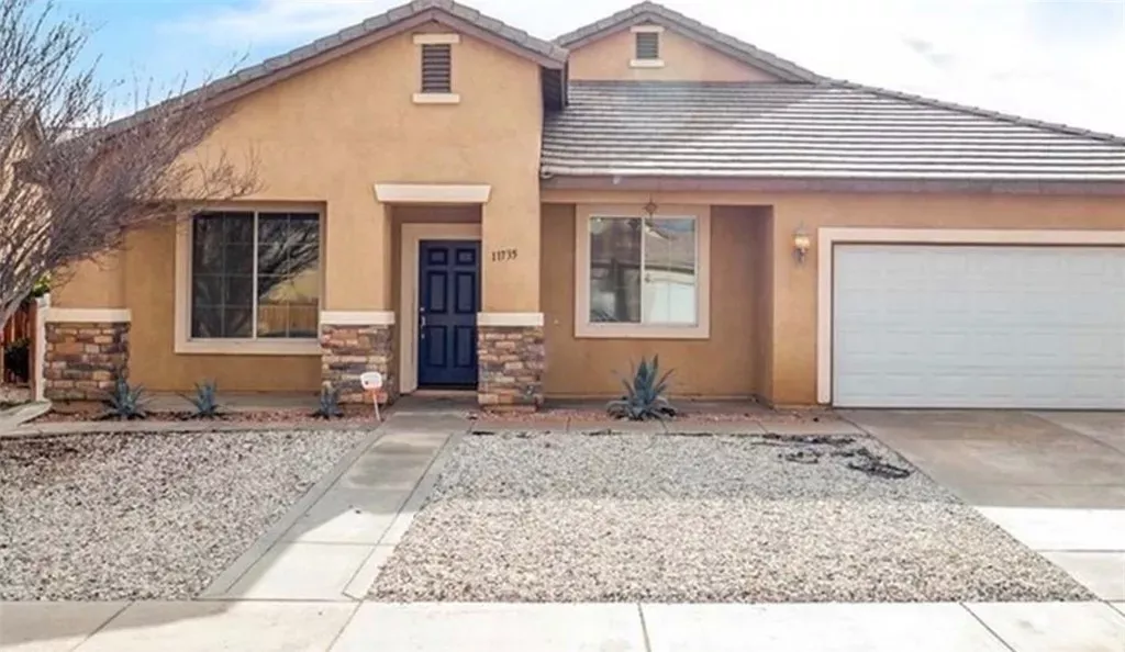Property Photo: 11735 Winewood CA 92392