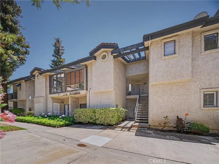 Property Photo:  5738 Skyview Way B  CA 91301 