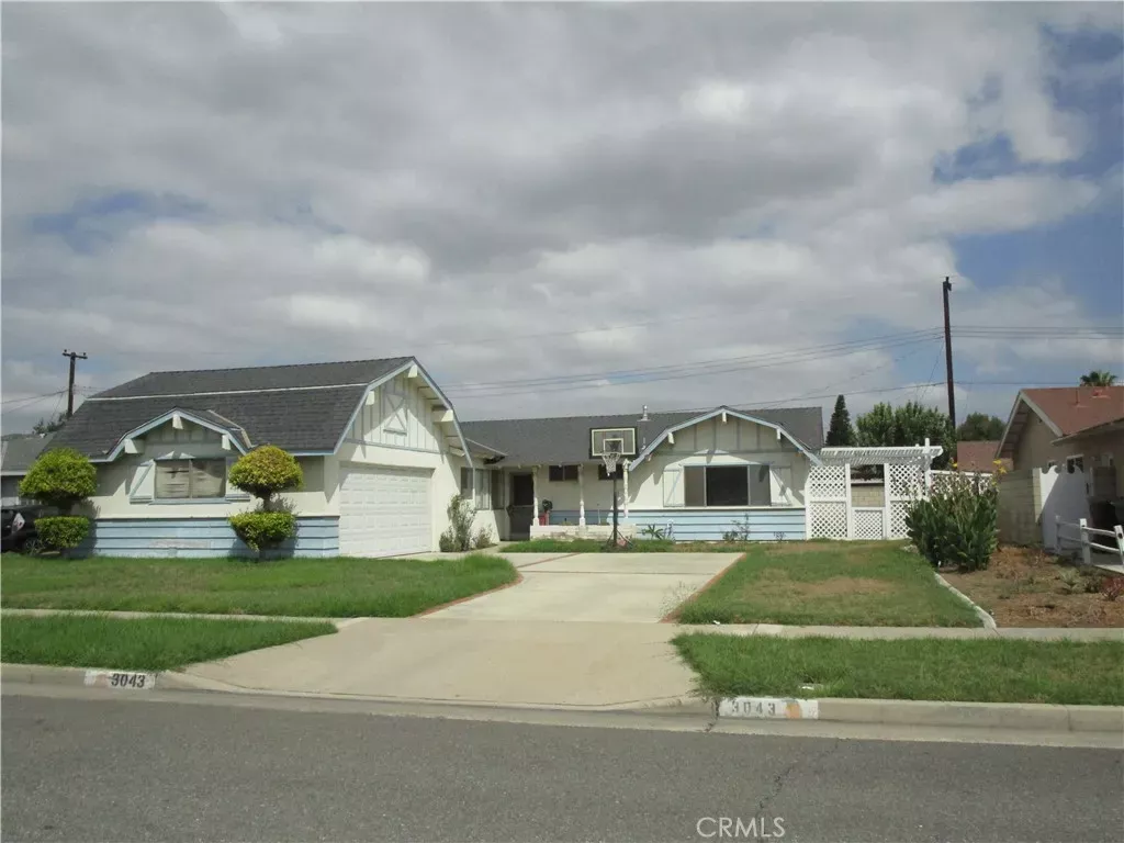 Property Photo:  3043 W Teranimar  CA 92804 