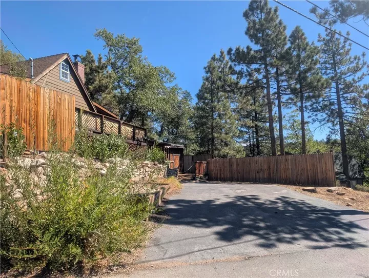 Property Photo: 1137 Ridge CA 92333