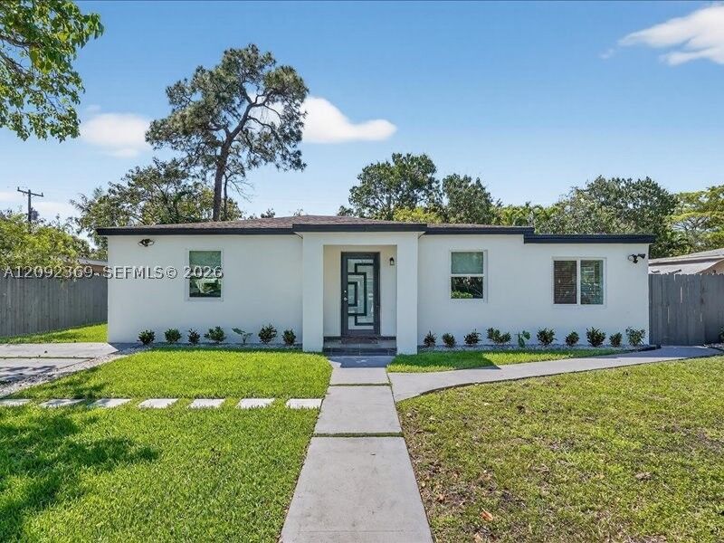 Property Photo:  1010 NE 138th St 1  FL 33161 