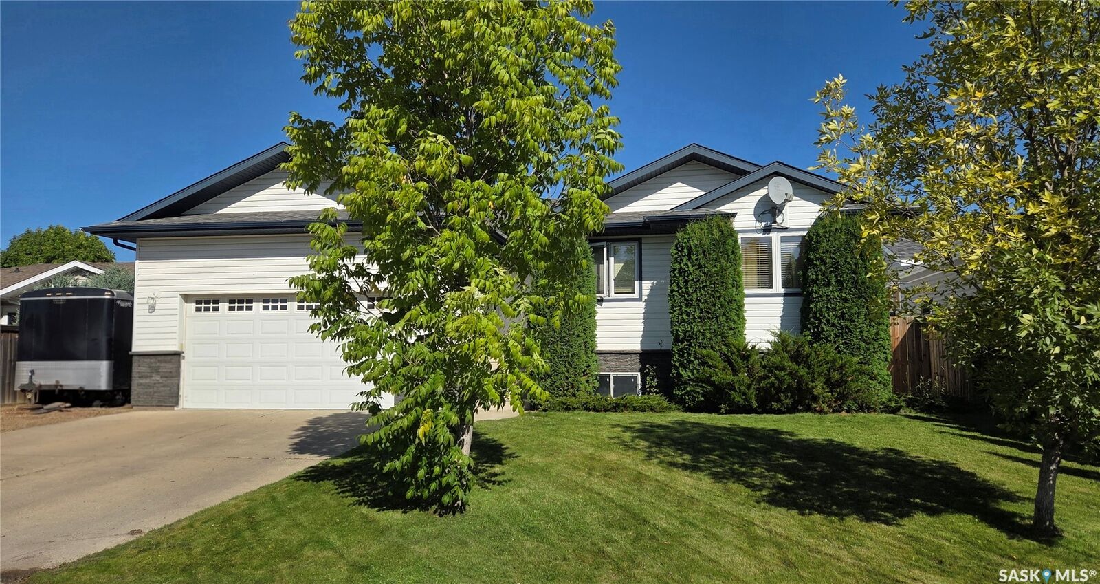 Property Photo: 10305 Hock Avenue SK S9A 3Y3