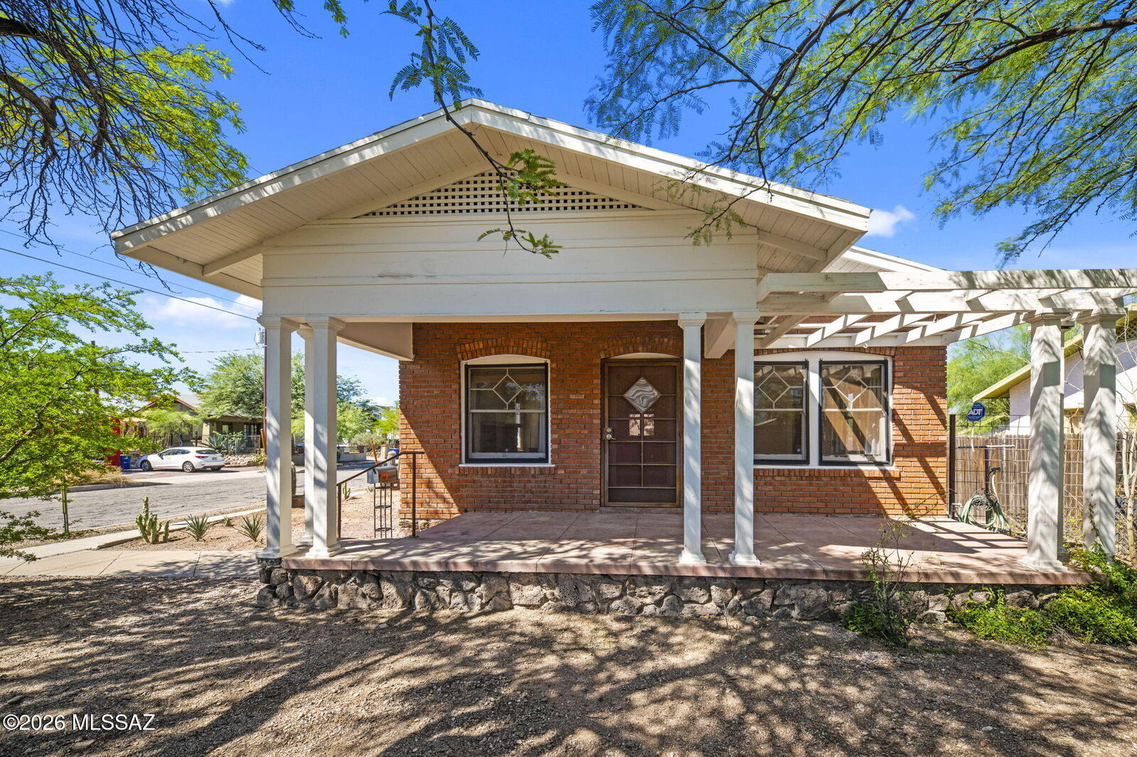 Property Photo: 747 E Mabel Street AZ 85719