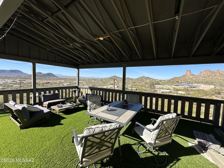 Property Photo: 5875 S Camino De La Tierra AZ 85746