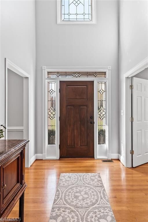 Property Photo: 1409 Wisteria Court NC 27265