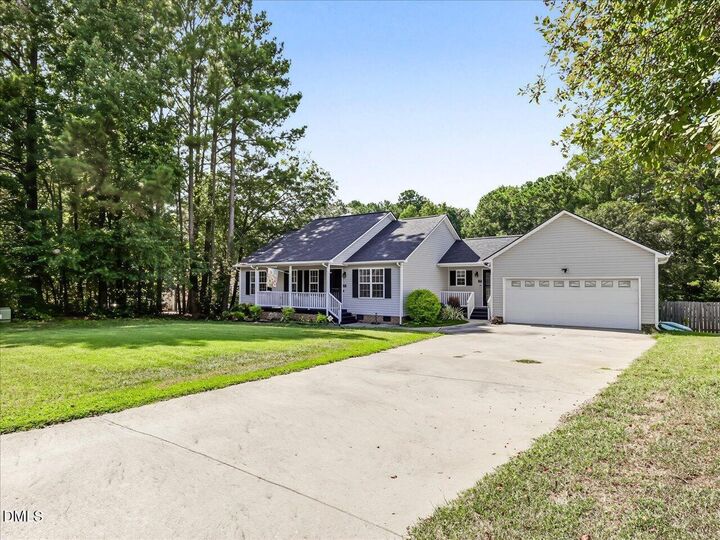 Property Photo: 128 Blairwood Drive NC 27526