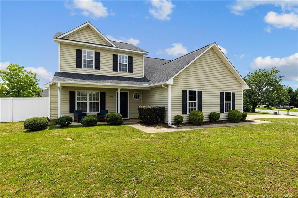 Property Photo: 1921 Yellowbrick Road NC 28314