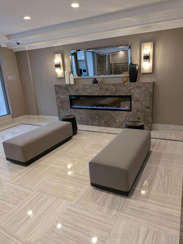 Property Photo:  3 Greystone Walk Drive 819  ON M1K 5J4 