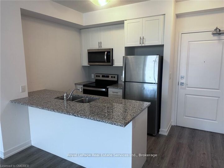Property Photo:  450 Dundas Street 403  ON L8B 1Z2 