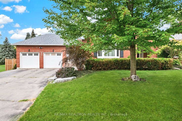 Property Photo:  20 Arthur Hall Drive  ON L0G 1V0 