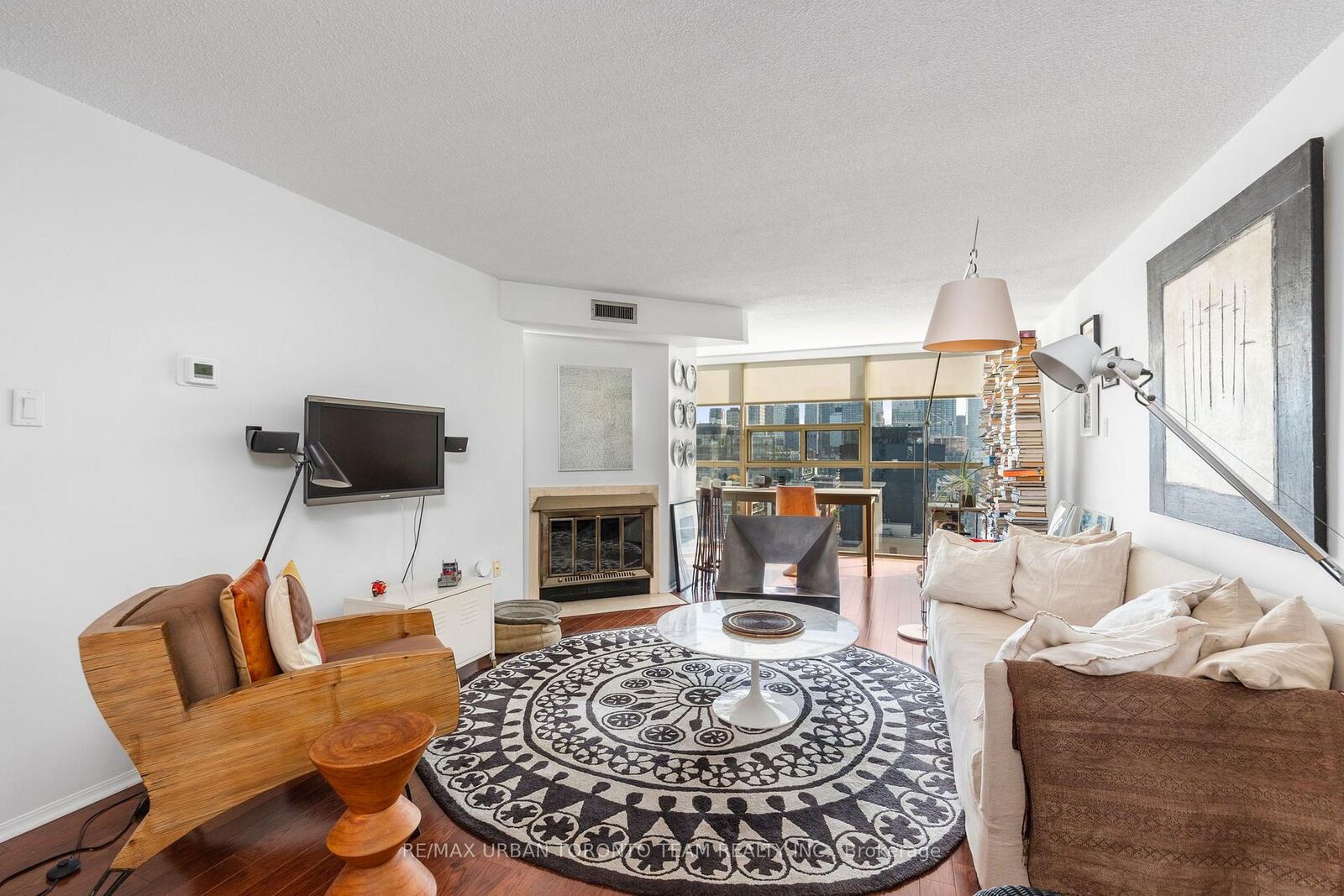 Property Photo:  705 King Street W 1903  ON M5V 2W8 