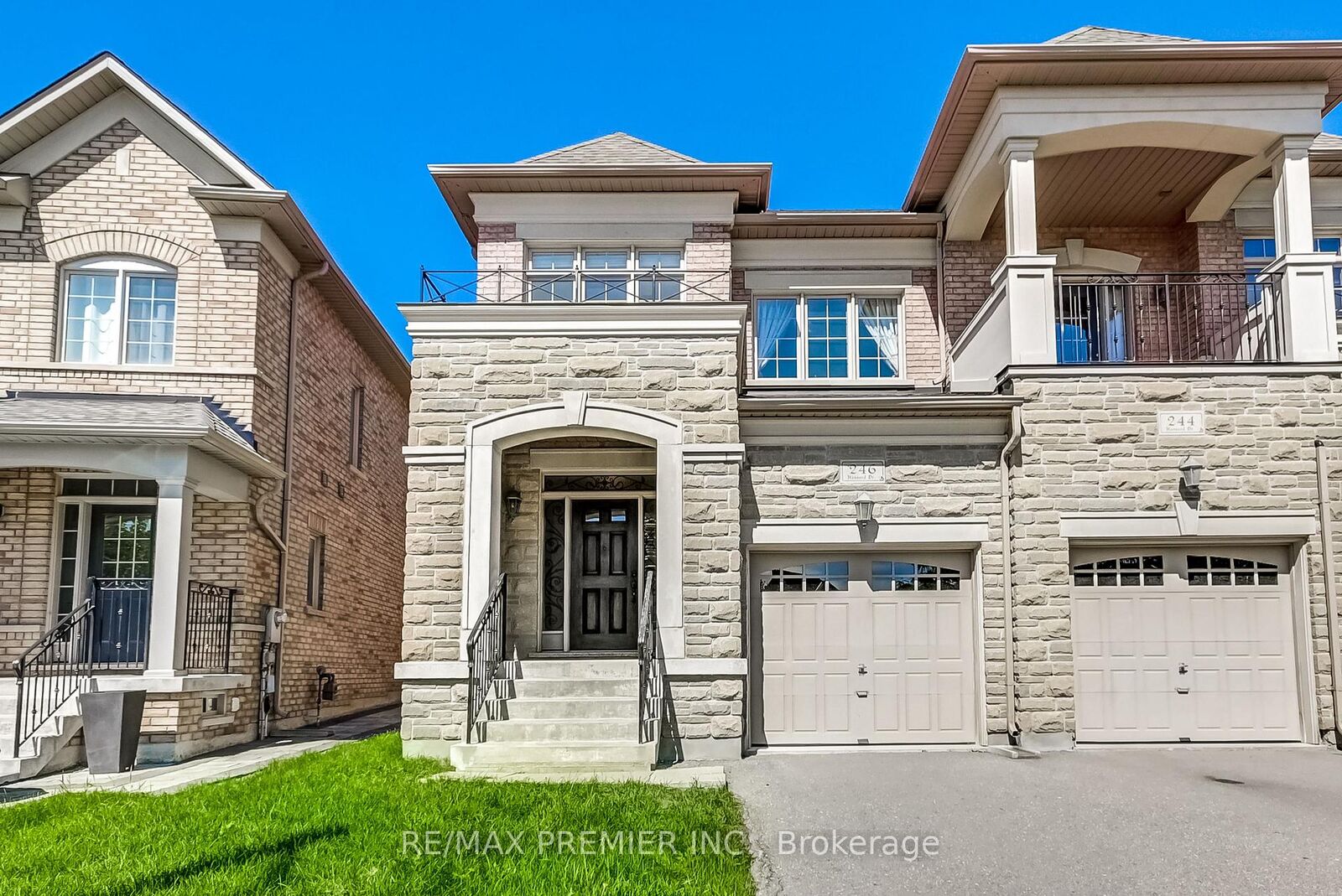 Property Photo:  246 Hansard Drive  ON L4H 0W1 