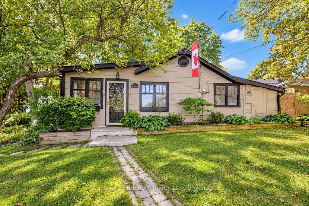 Property Photo:  2 Front Street  ON L9W 1M5 