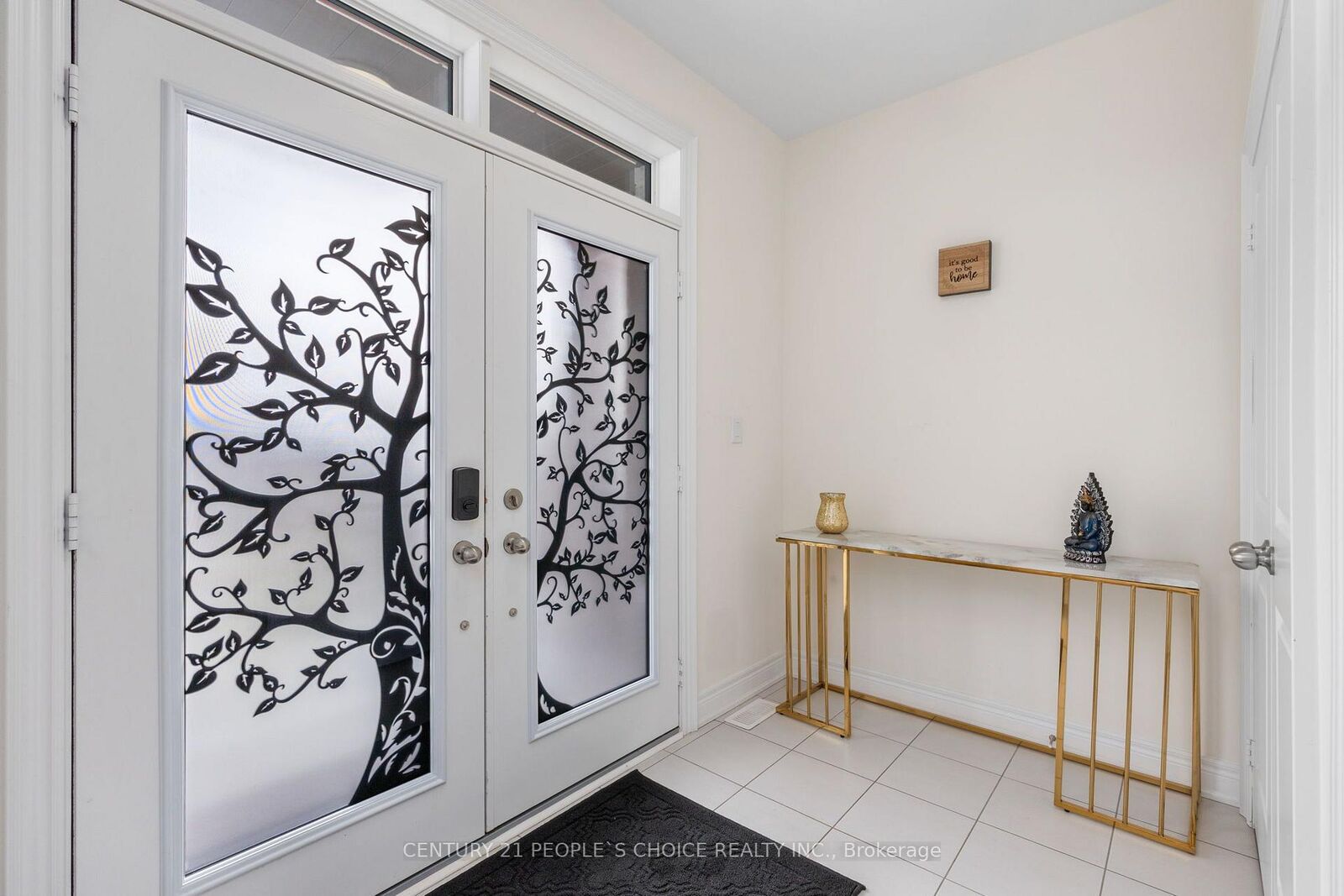 Property Photo:  64 Coldwell Bay Circle Upper  ON L4H 5E9 