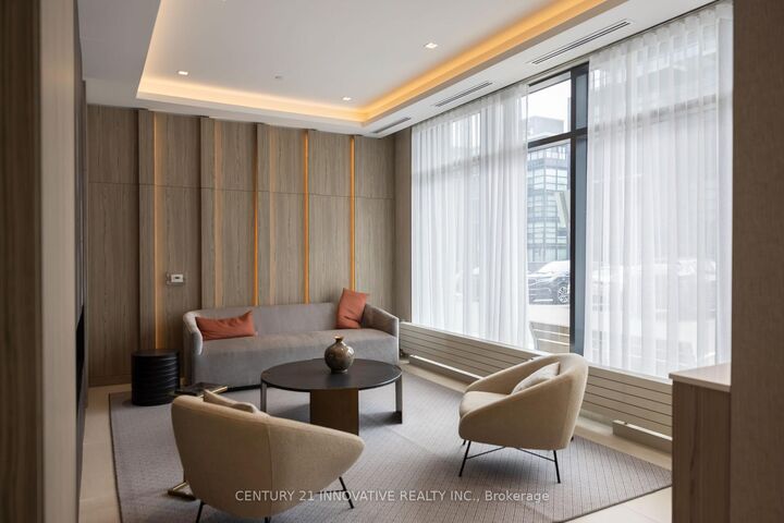 Property Photo: 1610 Charles Street Ph523 ON L1N 0P5