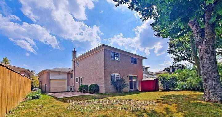 Property Photo:  24 Lalton Place  ON M1E 1T4 