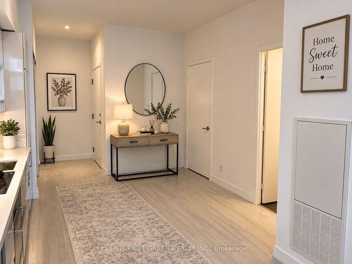 Property Photo:  950 Portage Parkway 807  ON L4K 0J7 