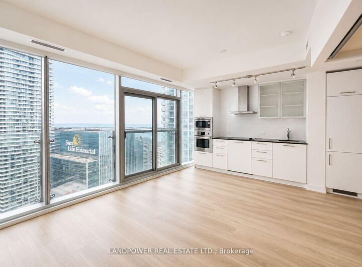 Property Photo:  12 York Street 5101  ON M5J 0A9 