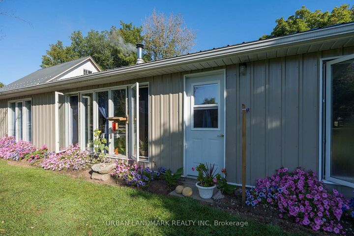 Property Photo:  895 Slab Street  ON K0K 2K0 
