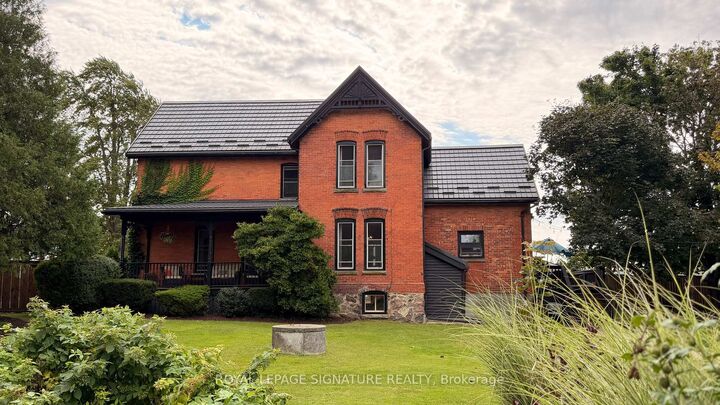 Property Photo:  136 King Street S  ON N0P 1T0 