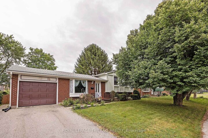 Property Photo: 15 Confederation Drive ON N5P 3P1