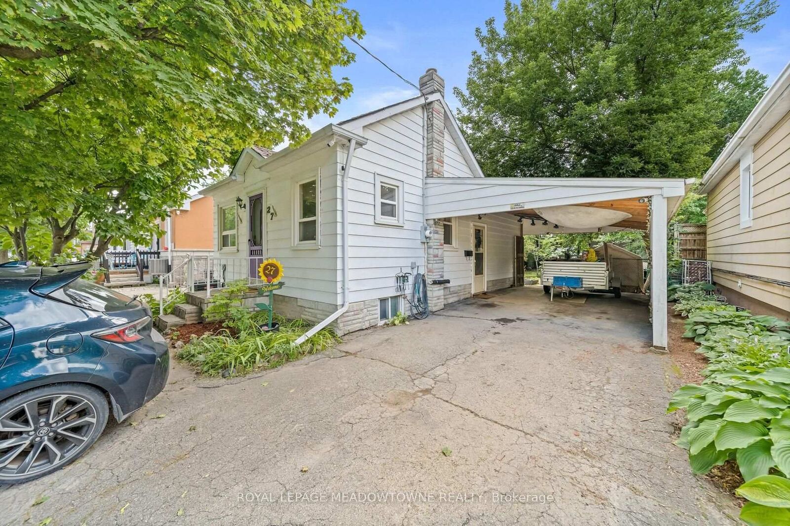 Property Photo:  27 Royce Avenue  ON L6Y 1J6 