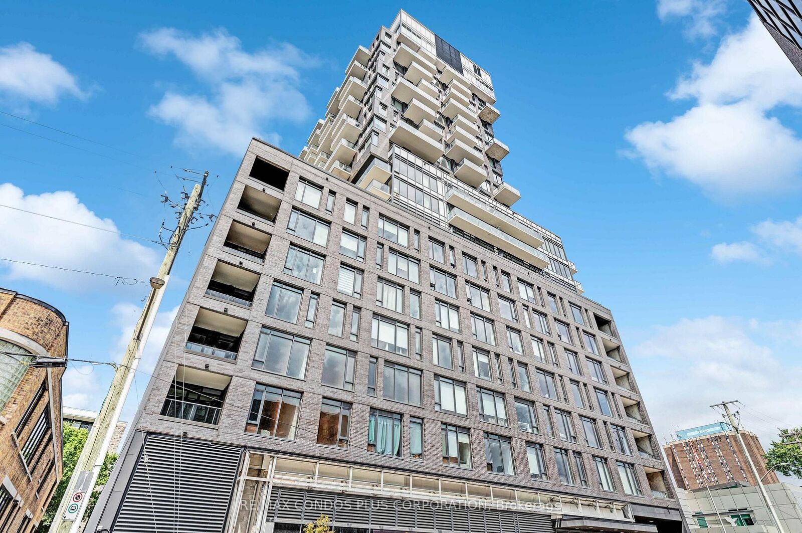 Property Photo:  203 Catherine Street W 805  ON K2P 1C3 