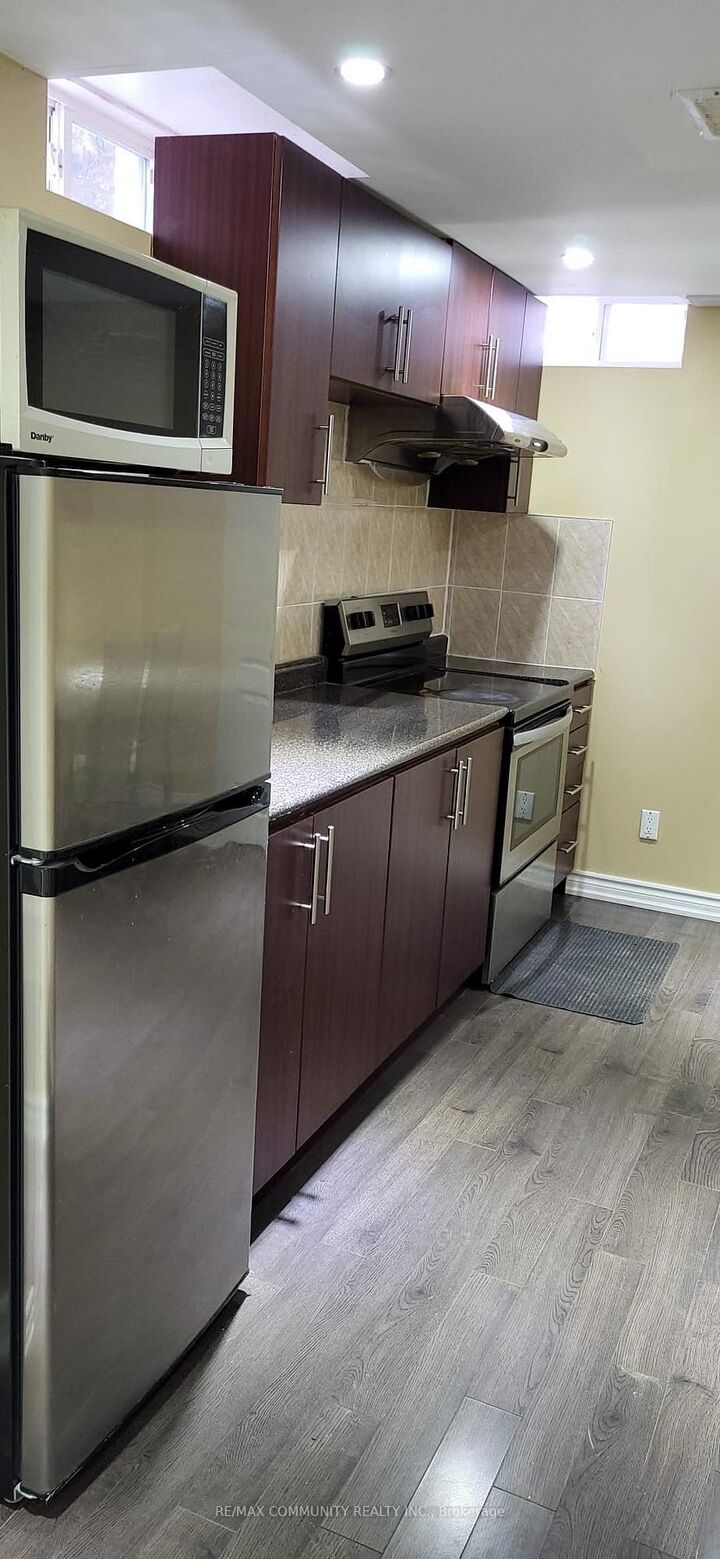 Property Photo:  2 Netherway Crescent Bsmnt  ON L1T 4X5 