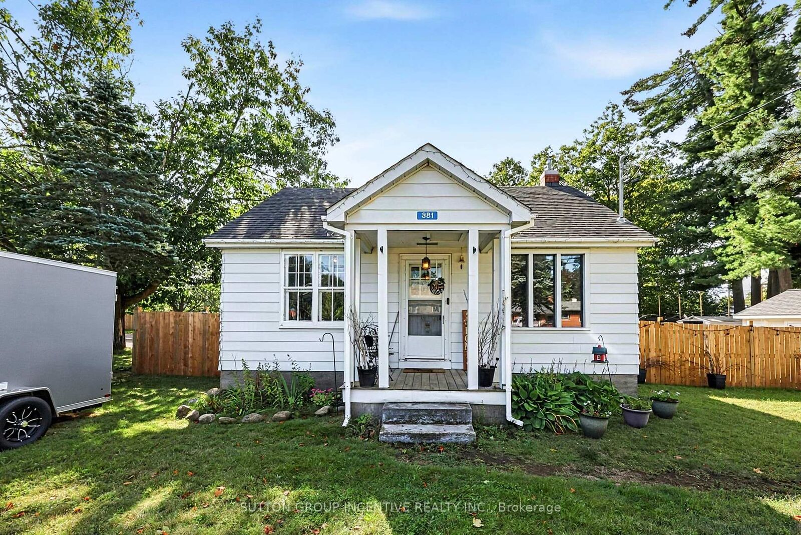 Property Photo:  381 David Street E  ON P1P 1L9 