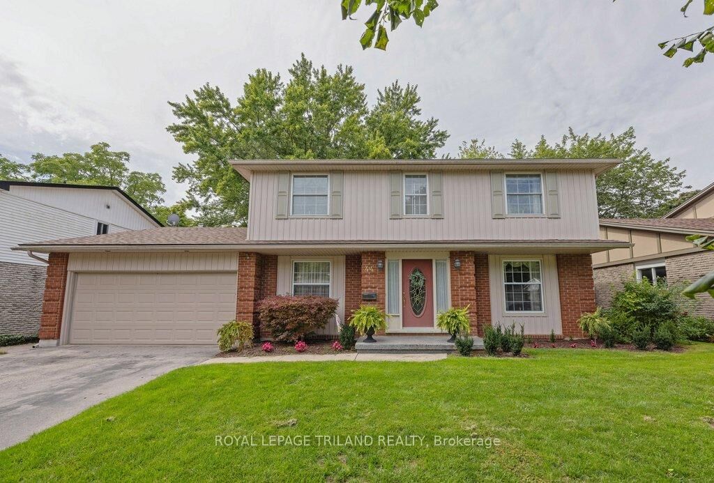 Property Photo:  44 Spencer Crescent  ON N5X 2K6 