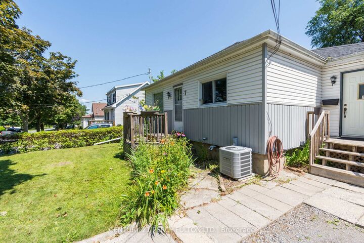 Property Photo: 7 Valleyview Crescent ON K8P 3E9