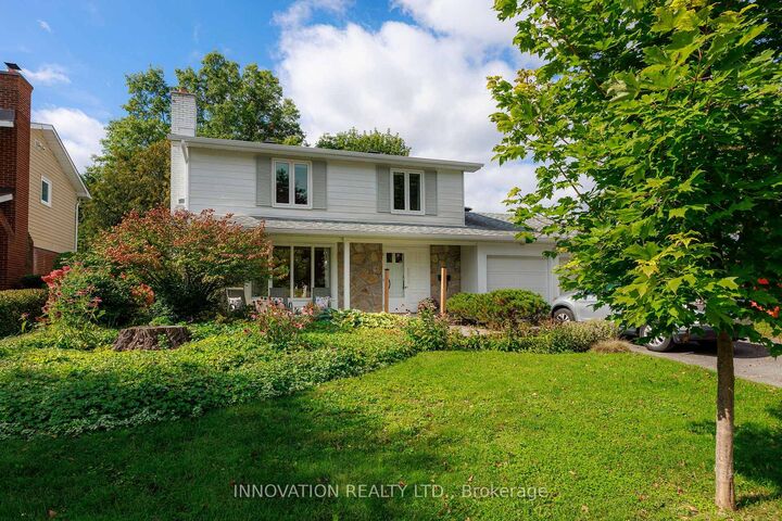 Property Photo:  10 Welkin Crescent  ON K2E 5M5 