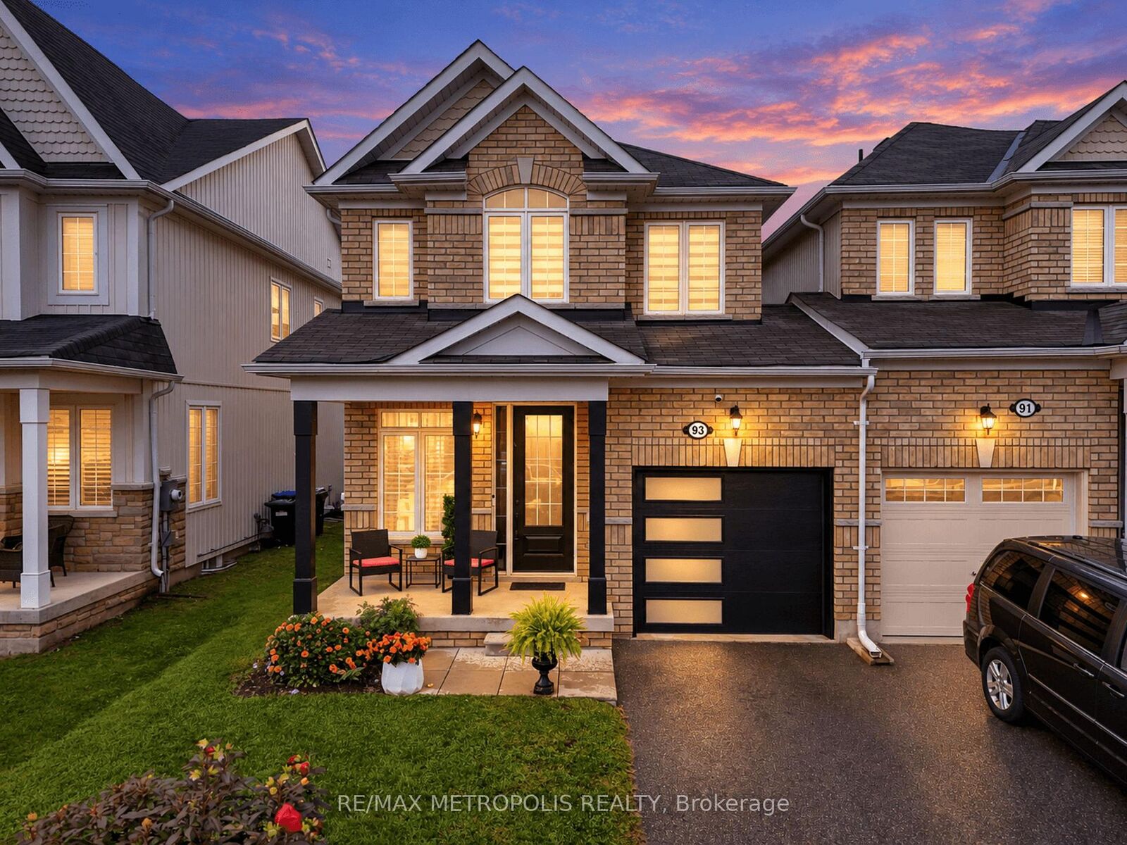 Property Photo:  93 Blanchard Crescent  ON L0M 1B5 